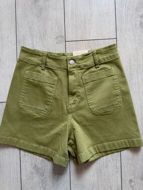 LC Lauren Conrad Olive Green Supet High-Rise Patch Pocket Shorts, NWT